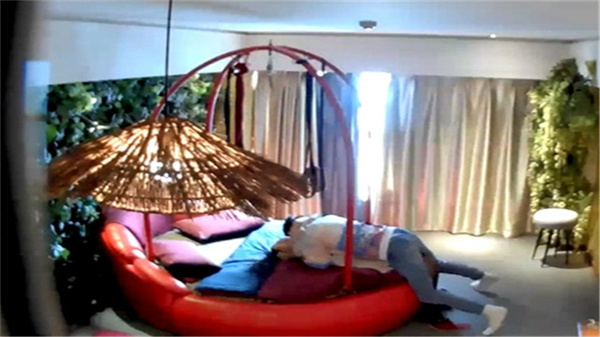 酷刑房禁忌性爱，痛感与快感交织的极致高潮！